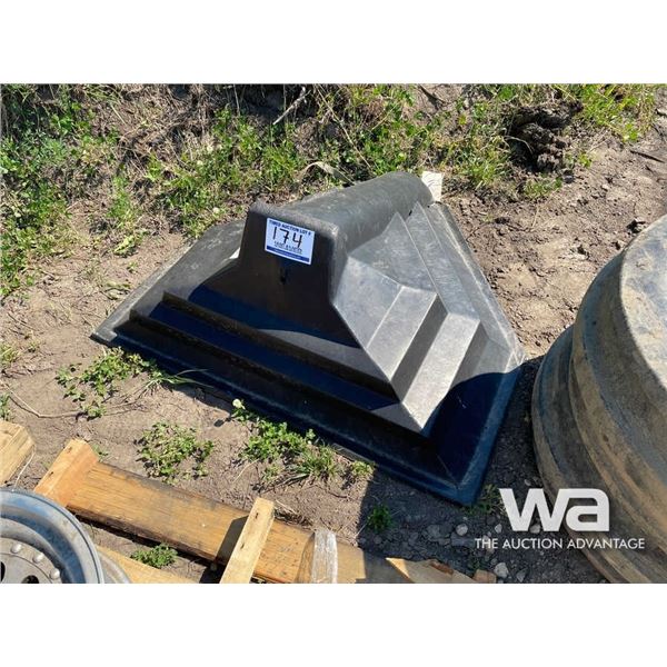 GRAIN AUGER HOPPER