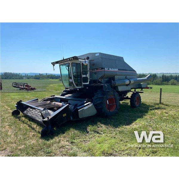 1984 GLEANER N7 COMBINE
