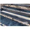 Image 3 : FREESTANDING PANEL W/ BUNK FEEDER