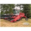 Image 1 : 1984 MASSEY FERGUSON 885 21 FT. SWATHER