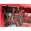 Image 20 : 1984 MASSEY FERGUSON 885 21 FT. SWATHER
