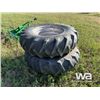 Image 2 : 18.4-34 TRACTOR DUALS