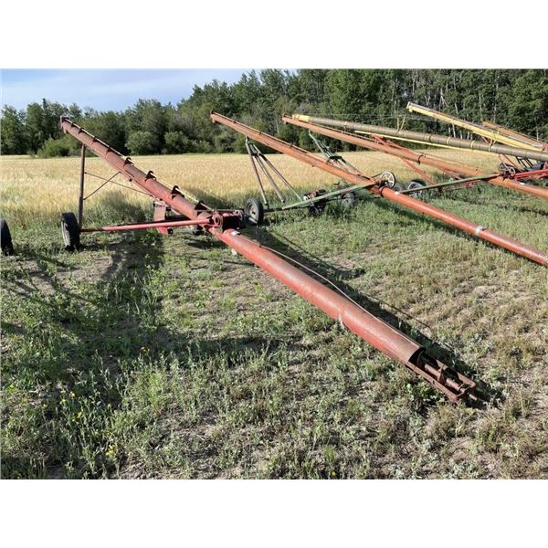 VERSATILE 8 X 41 FT. GRAIN AUGER