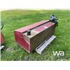 Image 4 : JOCKEY BOX & FUEL TANK