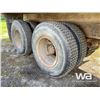 Image 16 : 1981 IHC S1900 T/A GRAIN TRUCK