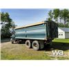 Image 4 : 1981 IHC S1900 T/A GRAIN TRUCK
