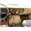 Image 8 : 1981 IHC S1900 T/A GRAIN TRUCK