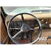 Image 9 : 1981 IHC S1900 T/A GRAIN TRUCK