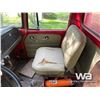 Image 7 : 1971 IHC LOADSTAR 1800 T/A GRAIN TRUCK