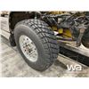 Image 15 : 2009 KENWORTH T800 T/A SLEEPER WINCH TRACTOR