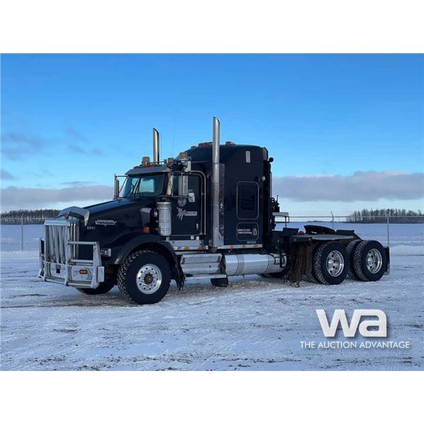 2009 KENWORTH T800 T/A SLEEPER WINCH TRACTOR
