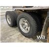 Image 20 : 2009 KENWORTH T800 T/A SLEEPER WINCH TRACTOR