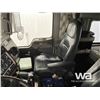 Image 7 : 2009 KENWORTH T800 T/A SLEEPER WINCH TRACTOR