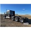 Image 4 : 2016 PETERBILT 367 TRI DRIVE SLEEPER TRUCK TRACTOR