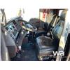 Image 6 : 2013 KENWORTH T800 T/A SLEEPER TRUCK TRACTOR