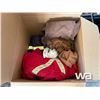 Image 2 : BOX OF COVERALLS