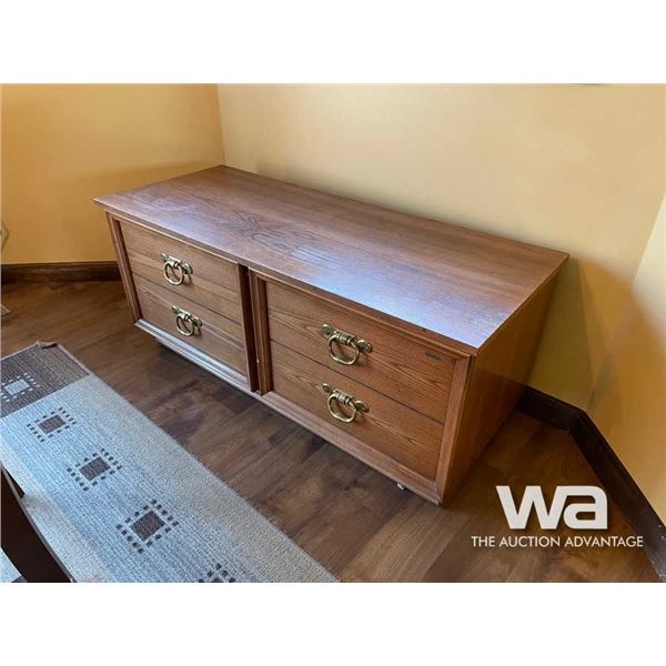 CEDAR CHEST