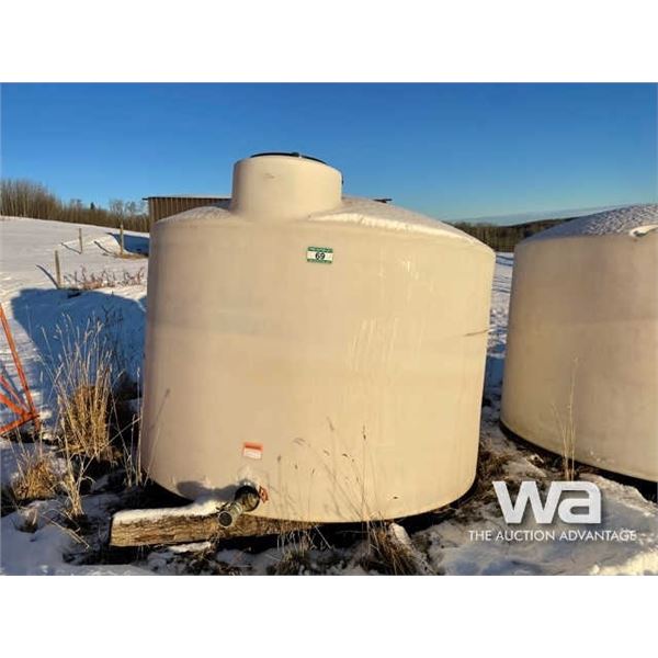 1,400 GAL. WHITE POLY TANK