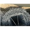 Image 10 : (UNUSED) QR4800 20 ROLLS BARBED WIRE