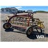 Image 3 : SPERRY NEW HOLLAND 256 HAY RAKE
