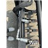 Image 6 : (UNUSED) SKID STEER 78 IN LOG GRAPPLE
