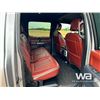 Image 14 : 2022 FORD F-450 PLATINUM CREW CAB DUALLY PICKUP