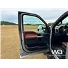 Image 6 : 2022 FORD F-450 PLATINUM CREW CAB DUALLY PICKUP