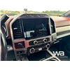 Image 8 : 2022 FORD F-450 PLATINUM CREW CAB DUALLY PICKUP