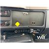 Image 19 : 1997 INTERNATIONAL 4900 T/A GRAIN TRUCK
