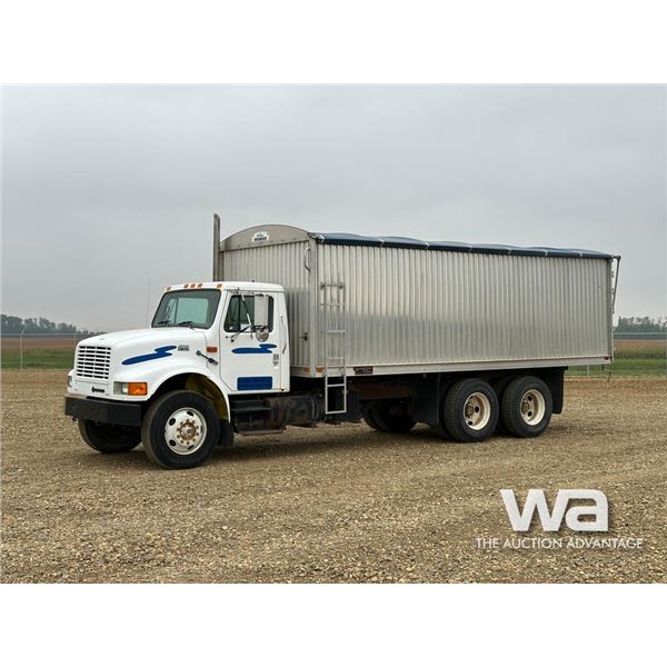 1997 INTERNATIONAL 4900 T/A GRAIN TRUCK