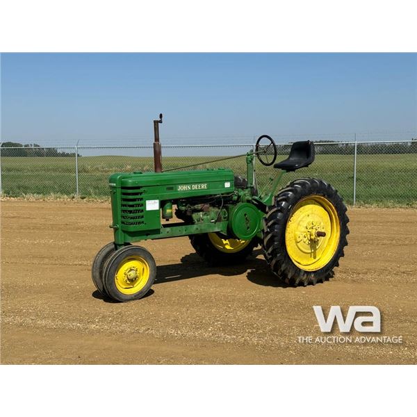 1942 JOHN DEERE H 2WD ANTIQUE TRACTOR