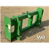 Image 6 : TRACTOR BALE SPEAR