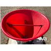 Image 11 : 3 PT. SEED SPREADER