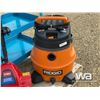Image 5 : RIGID WET/DRY VAC & ELECTRIC TORO POWER SHOVEL