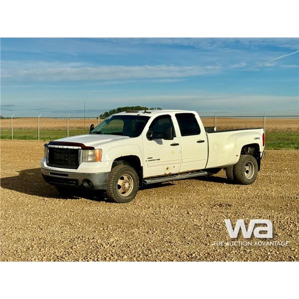 2008 GMC SIERRA 4X4 DUALLY PICKUP