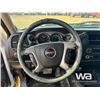 Image 9 : 2008 GMC SIERRA 4X4 DUALLY PICKUP