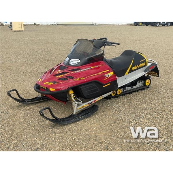 2002 SKIDOO RENEGADE 700 SNOWMOBILE