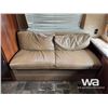 Image 12 : 2015 FOREST RIVER AVENGER 25RL T/A TRAVEL TRAILER