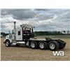 Image 4 : 2020 KENWORTH T800 TRI DRIVE SLEEPER WINCH TRACTOR