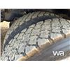 Image 52 : 2020 KENWORTH T800 TRI DRIVE SLEEPER WINCH TRACTOR