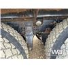 Image 56 : 2020 KENWORTH T800 TRI DRIVE SLEEPER WINCH TRACTOR
