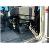 Image 27 : 2002 KENWORTH T800B T/A SLEEPER WINCH TRACTOR