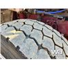 Image 38 : 2002 KENWORTH T800B T/A SLEEPER WINCH TRACTOR