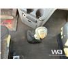Image 20 : 2006 FREIGHTLINER TRI DRIVE SLEEPER TRUCK TRACTOR