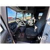 Image 5 : 2006 FREIGHTLINER TRI DRIVE SLEEPER TRUCK TRACTOR
