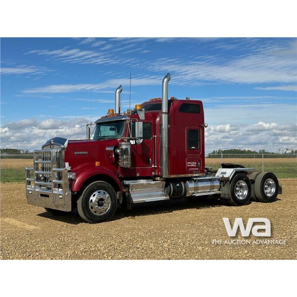 2014 KENWORTH W900 T/A SLEEPER TRUCK TRACTOR