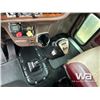 Image 20 : 2012 PETERBILT 389 T/A SLEEPER TRUCK TRACTOR