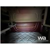 Image 21 : 2012 PETERBILT 389 T/A SLEEPER TRUCK TRACTOR