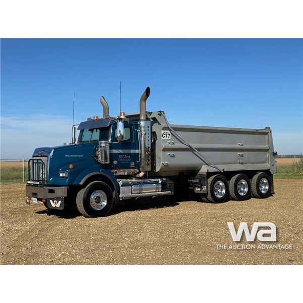 2020 WESTERN STAR 4900 TRI DRIVE DUMP TRUCK