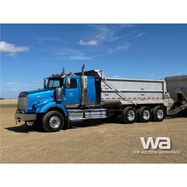 2018 WESTERN STAR 4900SA TRI DRIVE DUMP TRUCK